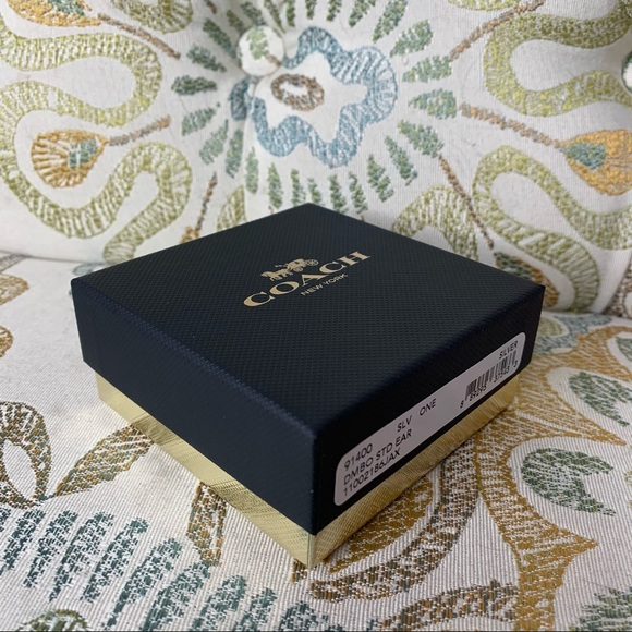 New! Coach Disney Dumbo Earrings Swarovski Crystal - Picture 2 of 4